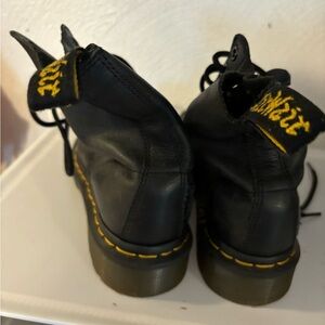 Dr. Martens 1460 Leather lace up boots